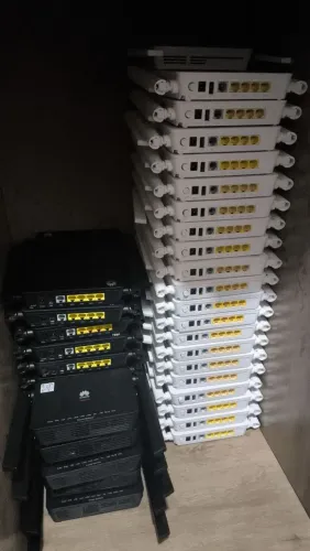 30 Huawei v5-v2 branco/preto