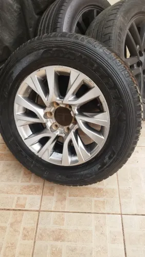 Roda c/ Pneu aro 18