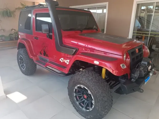 Troller T4 4X4 3.0 TDI 2010, p Fit ou City menor vr.