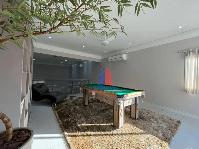 Casa com 3 dormitórios à venda, 250 m² por R$ 2.098.000,00 - Loteamento Industrial Machadi