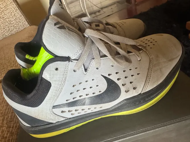 Tênis Nike Kobe Bryant Mamba