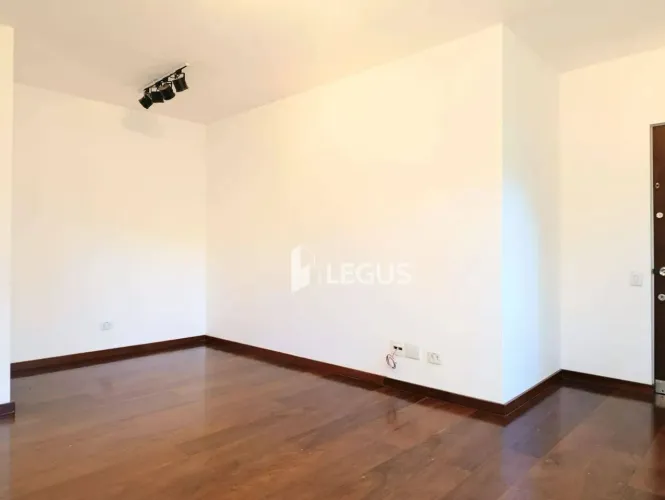 Apartamento à Venda  Edifício Pedra Branca  95 m²  3 Dormitórios
