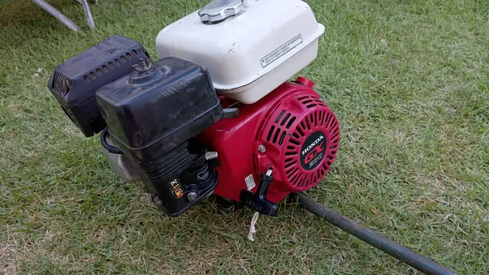 Motor estacionário Honda GX 200 + rabeta para barcos