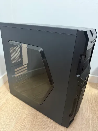 Typhoon VX Gamer - Gabinete Mid-tower Vinik
