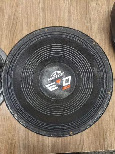 Auto Falante Woofer Hinor EVO 550 de 12 polegadas, 550W RMS e 4 Ohms