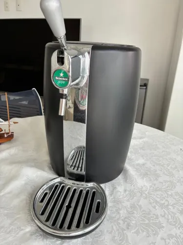 Chopeira Heineken pouco uso 