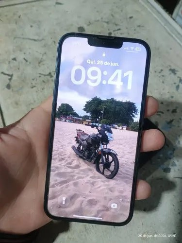 iPhone 13