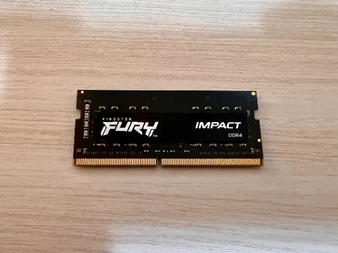 Memória 1x16 DDR4 3200mhz Fury Impact para notebook - Em excelente estado