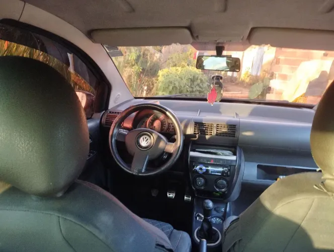 Volkswagen Crossfox 1.6 MI Total Flex 8V 5P 2006