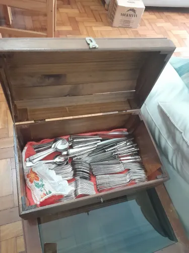 Faqueiro aço inox  com 140 peças 