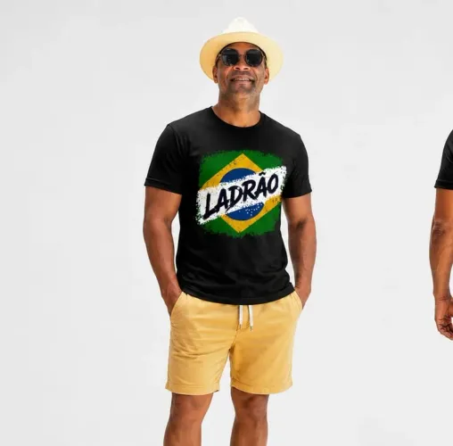 Camisa com Bandeira do Brasil 