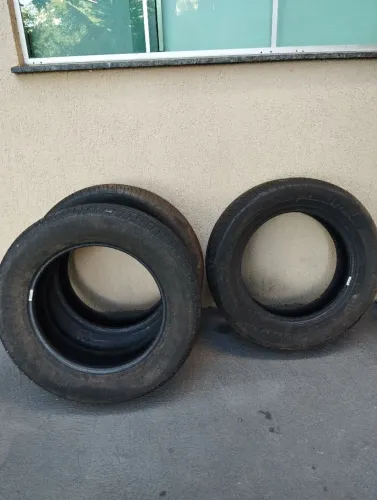 Pneus 245/60/18