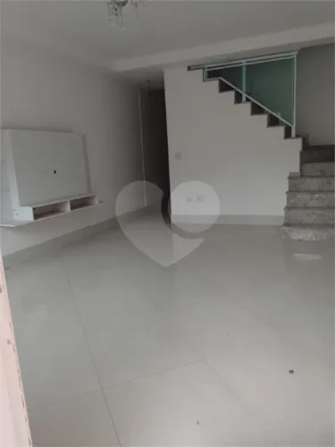 Sobrado com 2 quartos à venda ou para locação em Vila clarice - SP