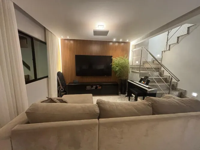 Vendo Privê dos Girassóis com energia solar