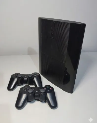PS3 SUPER SLIM DESBLOQUEADO HEN + 2 CONTROLES