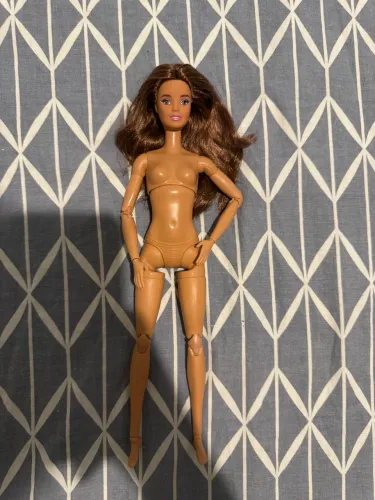 Boneca Barbie made to move 6