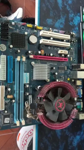 Placa Mãe PW-945GCX + Processador Celeron