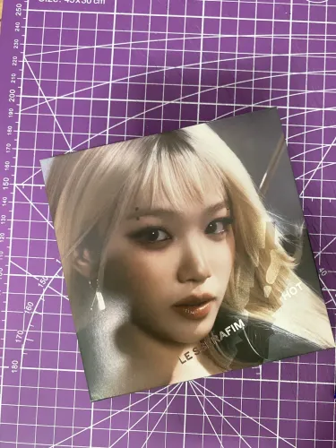 Álbum Le Sserafim Kpop