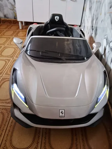 Carrinho elétrico infantil 