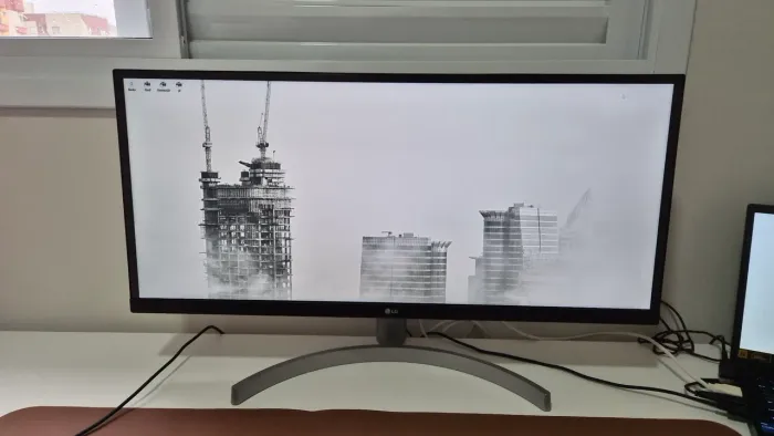Monitor LG UltraWide - Tela IPS de 29, USB-C, 7Wx2 MaxxAudio