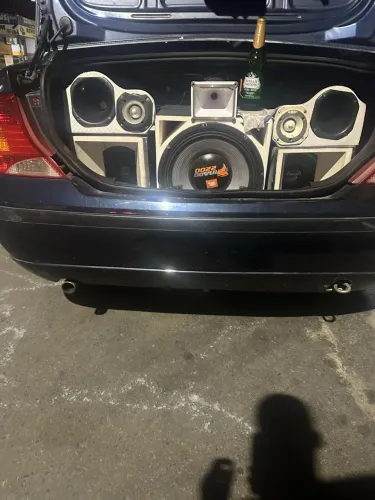 Som automotivo