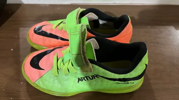Chuteira Nike TM 30