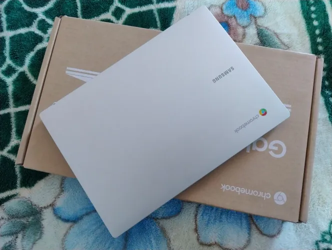 Cromebook seminovo na caixa com pacote office já instalado e com excelente preço!
