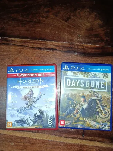 2 Jogos de PS4 (mídia física)