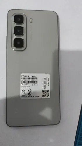 Infinix hot 50 pro 128 gb 12 de ram