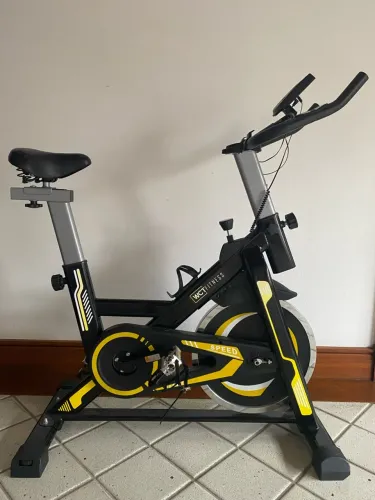 Bicicleta Spinning Com Roda De Inércia De 13kg Wct Fitness Original