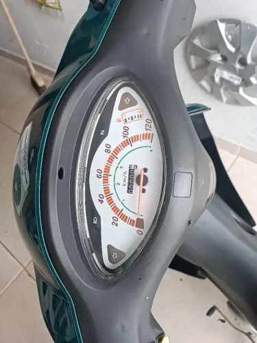 Vendo Biz 100 Conservada