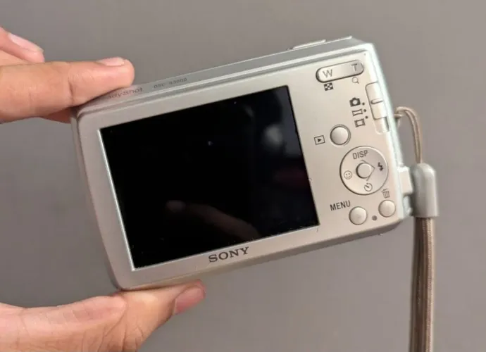 Sony Cyber-shot DSC-S3000