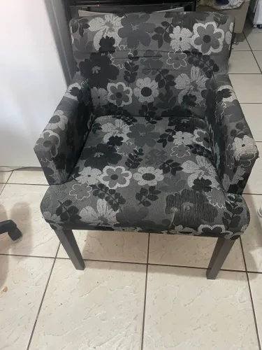 Poltrona como nova