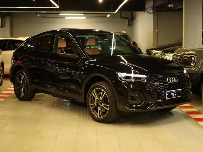 Audi Q5 SB Perf. 2.0 TFSIe S.tr. QT (hib.) 2024