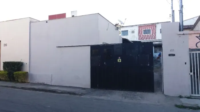 VENDE-SE LOTE BAIRRO OURO PRETO