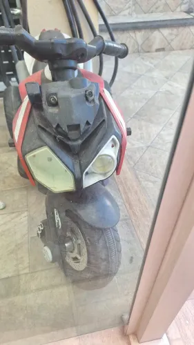 Moto elétrica com defeito