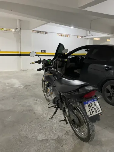 Vendo cg 125 moto top pra trabalhar nada a fazer só pegar e andar  