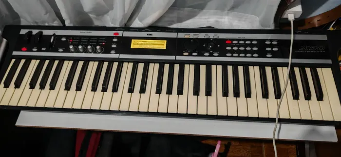 Teclado korg x50 