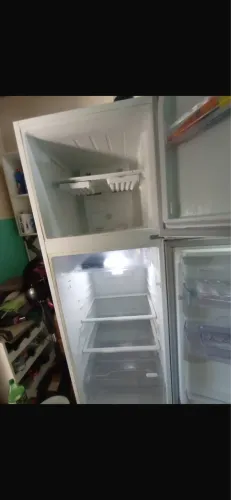Vendo geladeira e porta
