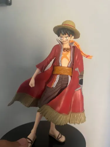 ? Boneco Luffy - One Piece