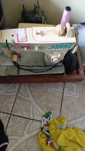 Maquinha de custura