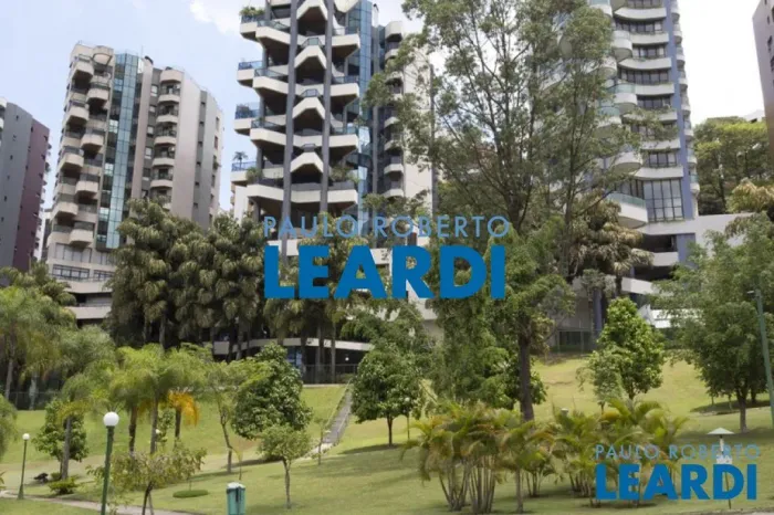 APARTAMENTO - PANAMBY - SP