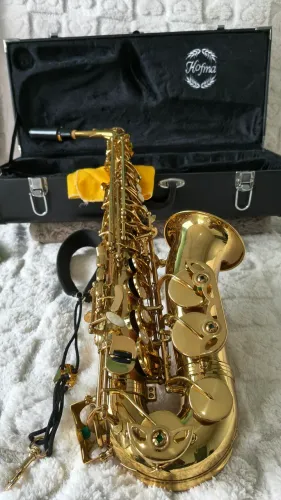 Sax Alto Hofma HSA 400 em Estado de Novo 