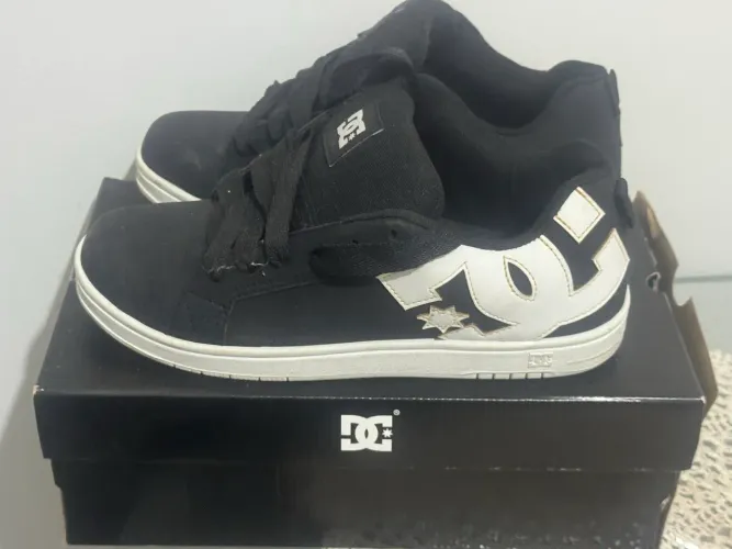 Tênis DC Shoes Court Graffik SD