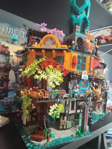 Ninjago city Gardens