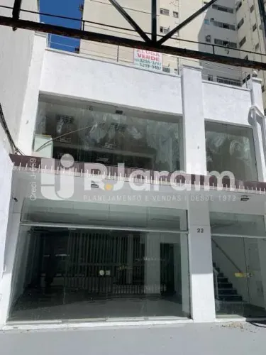 Loja Comercial de Luxo com 337m² | 6 Salas, 2 Vagas e Frente para Rua