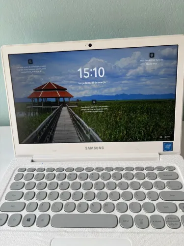 Notebook Samsung Branco 4GB RAM SSD 116GB - R$ 900 até Segunda!