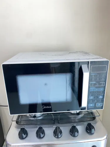 Microondas Semi Novo Midea