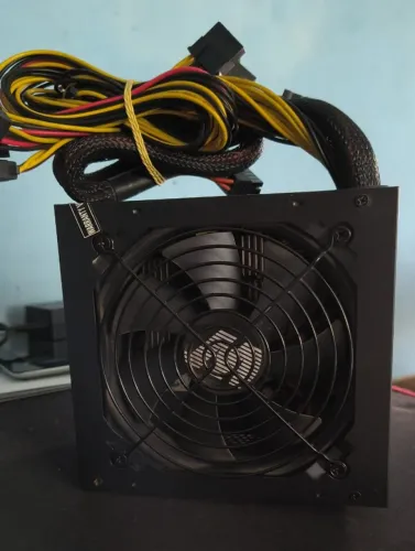 Fonte Gamer PCWells PK-550 computador