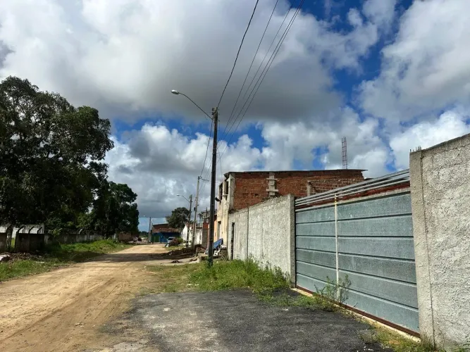 Vendo lotes no bairro São Caetano na pista nova sentido Maceió 1